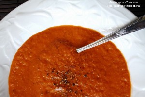 Чесночный суп с помидорами