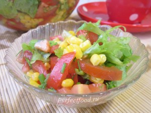 Салат с кукурузой - рецепт с фото