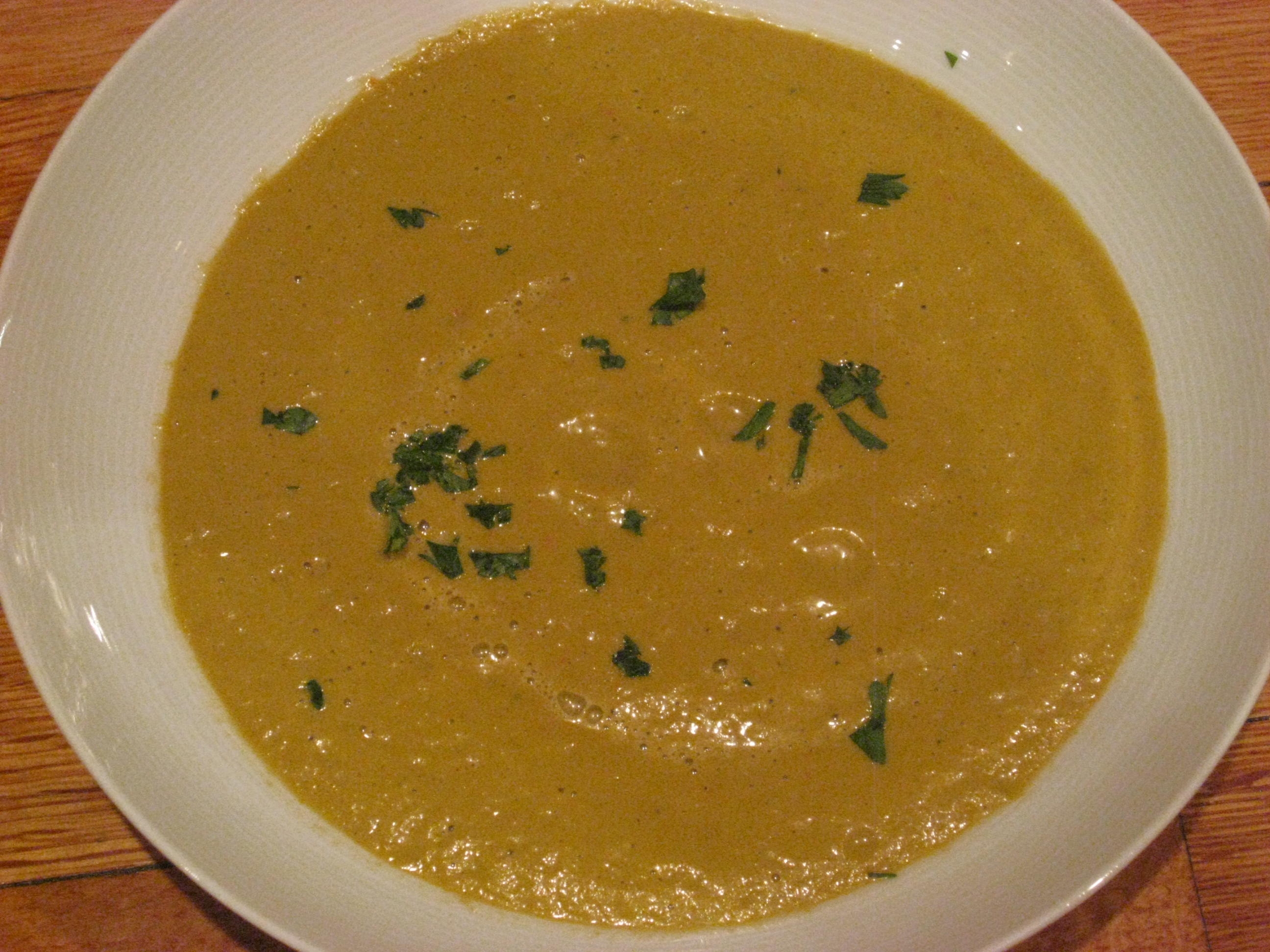 Простой и вкусный рецептик супа-пюре для сыроедов.