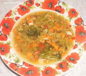 Овощной суп с колотым зелёным горохом