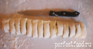 Фото-рецепт необычных по форме и наполнению слоёных пирожков для лактовегетарианцев от читательницы сайта Алёны Чичениной.