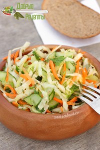 Салат из кабачков и капусты — рецепт с фото