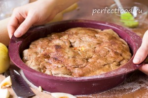 Пирог с облепихой и яблоками — рецепт с фото