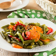 Рецепты здоровья и долголетия Лиэнн Кэмпбелл. Кулинарная книга Китайского исследования. Видео-отзыв Готовим вкусное, полезное и быстрое блюдо на каждый день из зелёной фасоли и овощей.