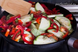Как приготовить зеленую фасоль с овощами — рецепт с фото и видео