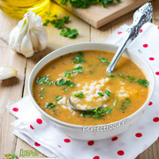 Готовим необычный томатный суп с чесноком. А для сытности предлагаю добавить в суп рис.