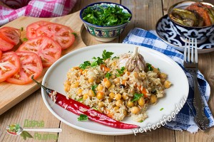 Как приготовить вегетарианский плов из бурого риса с нутом по-узбекски. Рецепт с фото и видео