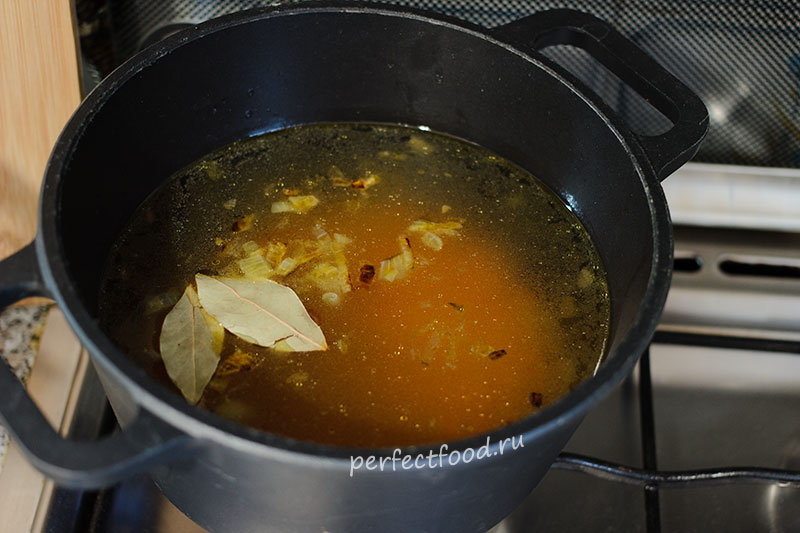 Сегодня у нас рецепт необычного веганского супа - это уха без рыбы. Для меня это просто вкусное блюдо. Но многие говорят, что действительно похоже на уху.